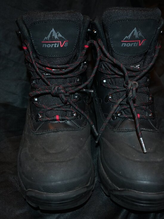 Mens Nortiv8 waterproof insulated boots